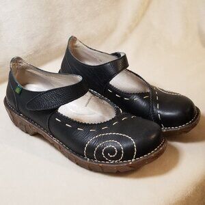 EL NATURALISTA Yggdrasil Black Leather Mary Jane Shoes